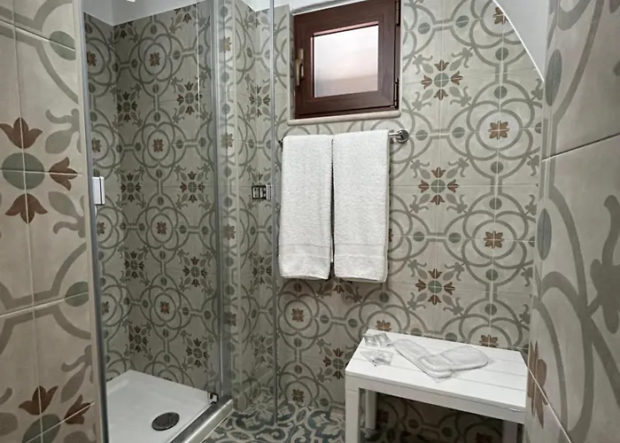 La Gravina 3* لاتيرزا